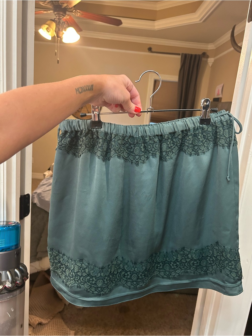 Women's Green Lace-Trim Mini Skirt